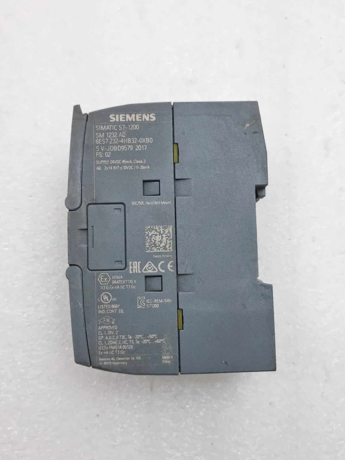 Siemens 6ES7 232-4HB32-0XB0 SM1232AQ Analog Output Module 6ES72324HB320XB0 24Vdc